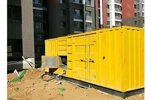 波密发电机租赁中燃油压力过低会对发动机的哪些部件造成损坏？